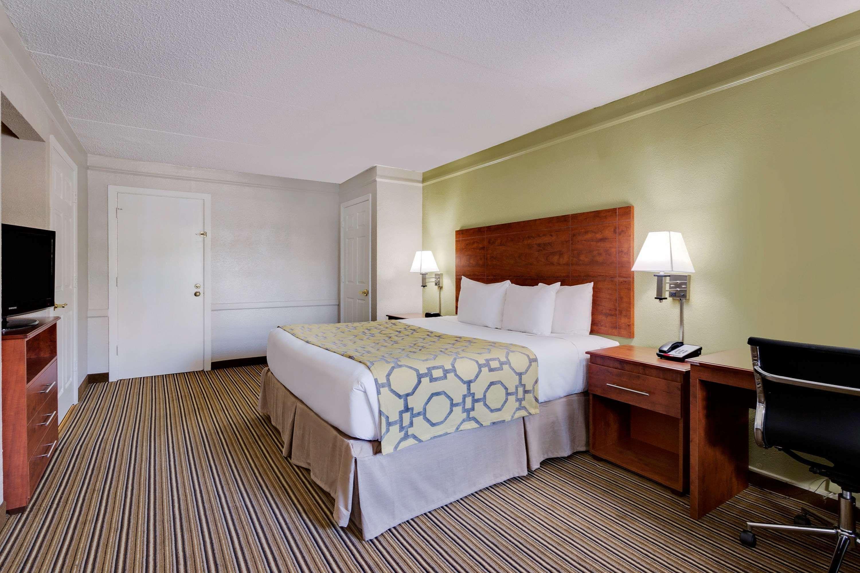 Baymont By Wyndham Jacksonville Orange Park Exterior photo